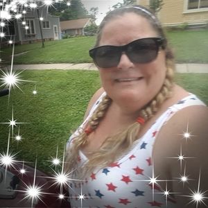 Meet your Posher, Suzanne